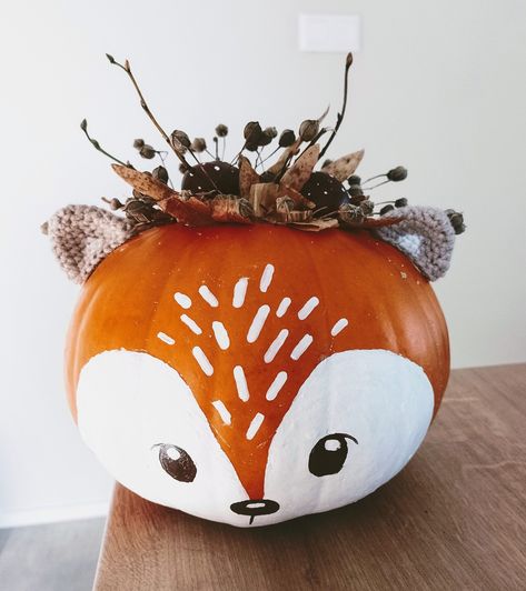 Fox Pumpkin Decorating, Uni The Unicorn Pumpkin, Owl Painted Pumpkins Ideas, Flowers On Pumpkins Paint, Kids Paint Pumpkins, Painted Owl Pumpkin, Real Pumpkin Decorating Ideas, Painted Fall Pumpkins Ideas, Nature Pumpkin Carving Ideas