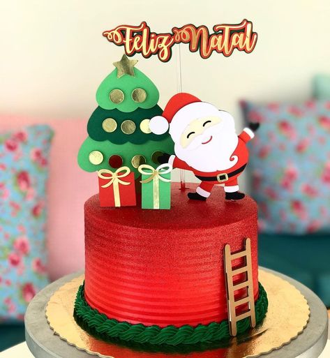 80 ideias de bolo de Natal que são sucesso absoluto nas ceias - Tua Casa Bible Cake, Mini Christmas Cakes, Christmas Cupcakes Recipes, Christmas Cupcakes Decoration, Christmas Themed Cake, Christmas Cake Designs, Christmas Cake Topper, Simple Cake Designs, Christmas Cake Decorations