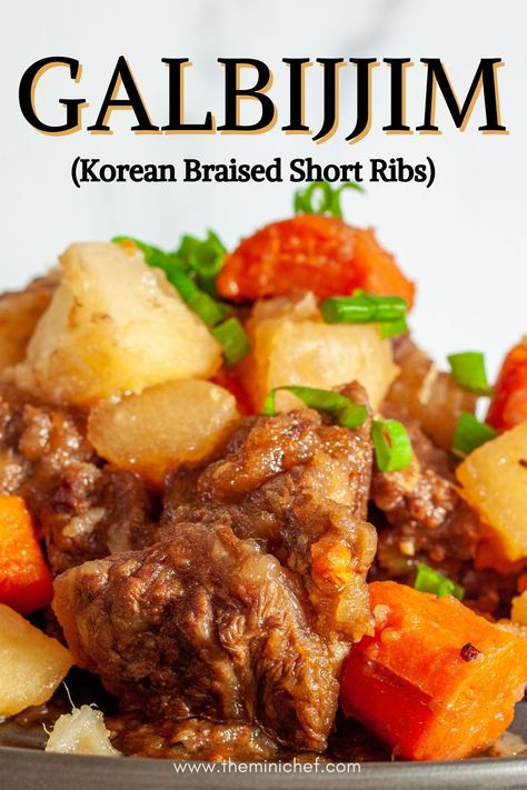 This galbijjim (Korean braised beef short ribs) is so tender that it melts in your mouth and explodes with flavor. If you’ve never had this popular Korean dish, you have to try it! #koreanfood #beef #braised #easyrecipes Korean Jjim Dak, Kalbi Jim, Korean Braised Beef, Braised Beef Short Ribs Recipe, Korean Braised Short Ribs, Galbi Jjim, Korean Beef Short Ribs, Food Random, Beef Braised