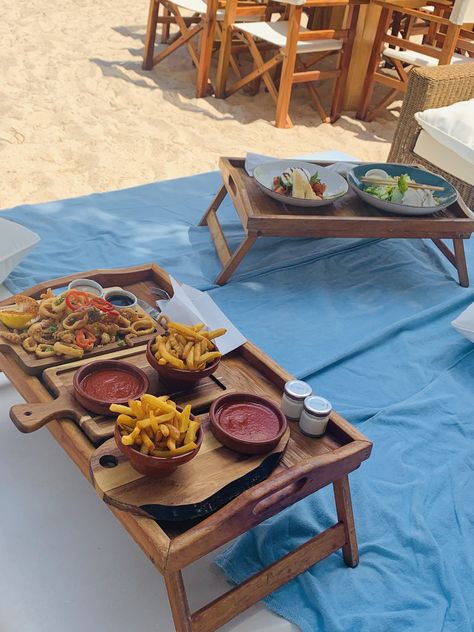 Calamari and fries, nikki beach ibiza Nikki Beach Ibiza, Ibiza Food, Food Summer, Nikki Beach, Calamari, Summer Picnic, Plein Air, Ibiza, Cheese Board