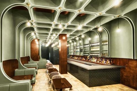 Design: 23 of the Most Stylish Restaurants in the World - Visi Diner Aesthetic, Bar Design Awards, Warm Home Decor, Green Interior, Boho Interiors, Bar Design Restaurant, Pool Bar, Design Del Prodotto, Green Interiors