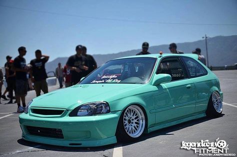 civic ek. Ohhh my gooood this colour Honda Hatchback Civic, Honda Civic 1998, Ek Hatch, Honda Hatchback, Civic Jdm, Honda Accessories, Soichiro Honda, Civic Ek, Jdm Honda