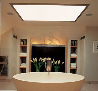 Windowless bathrooms can feel like gloomy uninviting spaces. These bright ideas will flood your bathroom with light, be it borrowed, natural or artificial. Fake Window Light, Windowless Room, Skylight Bathroom, Windowless Bathroom, Window Lighting, Bathroom Family, False Ceiling Bedroom, Fake Window, False Ceiling Living Room