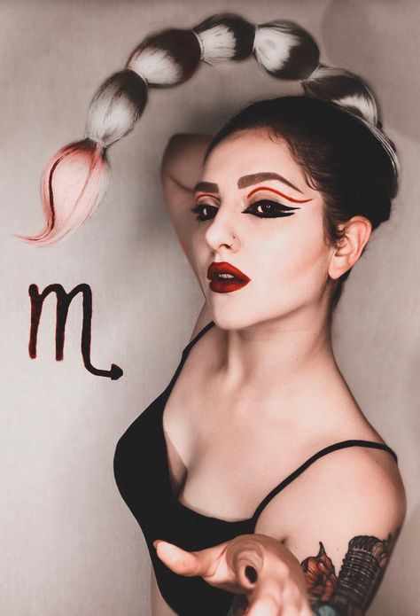 Scorpio Costume Zodiac, Scorpio Costume Halloween, Scorpio Makeup Zodiac, Scorpion Photoshoot, Scorpio Halloween Costume, Scorpio Hairstyles, Astrology Costume, Zodiac Photoshoot Ideas, Scorpio Costume