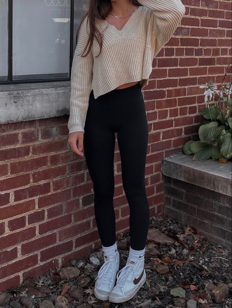 •Spring outfit •School outfit •Outfit inspo #nikesneakers #sweater #croptopoutfits #fashion #casualstyle Nike Blazer Outfit, Cute Outfits With Leggings, Casual School Outfits, Neue Outfits, Legging Outfits, Cute Comfy Outfits, Cute Fall Outfits, Swaggy Outfits, Simple Trendy Outfits