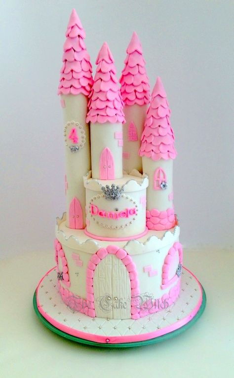 Princess Castle Cake for Girl Castle Birthday Cakes, Princess Castle Cake, Disney Princess Cake, Three Tier Cake, Princess Birthday Cake, Castle Cake, Tier Cake, Childrens Birthday Cakes, Princess Theme