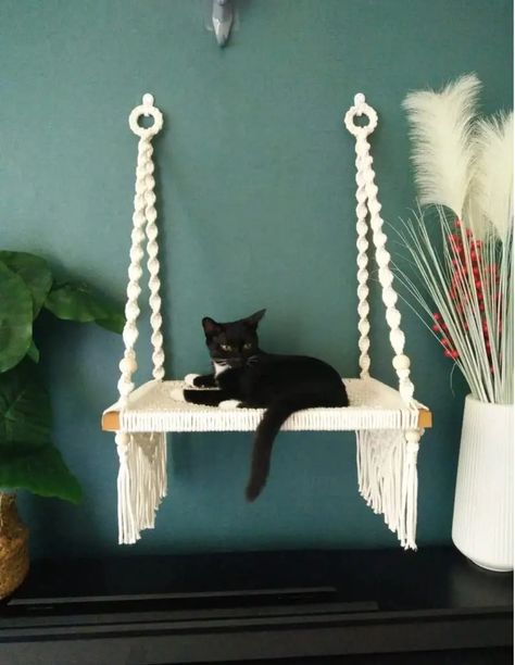 Hammock Diy, Macrame Furniture, Diy Cat Hammock, Bed Boho, Cat Wall Hanging, Macrame Cat Hammock, Hanging House, Swing Bed, Cat Wall Furniture