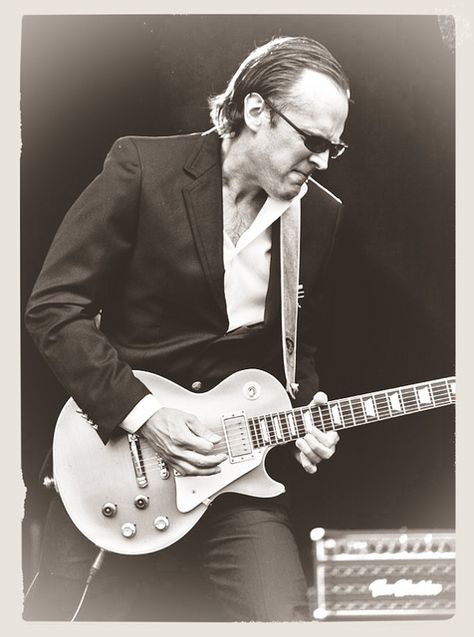 Joe Bonamassa | Flickr : partage de photos ! Joe Bonamassa, Rock Guitarist, Blues Musicians, Best Guitarist, Blues Artists, Rock Guitar, Blues Guitar, Jazz Blues, Blues Music