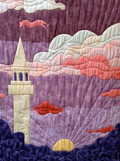 Sunset Quilt designed and made by Matching Pegs Needleturn Applique, Castle Quilt, Sunset Quilt, Princess Castle, Diy Rug, Quilt Ideas, Quilt Inspiration, Quilting Designs, Baby Quilts