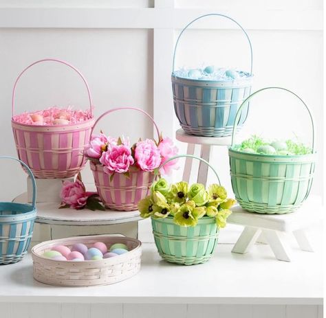 LouAnn’s Longaberger Page | https://longabergerfamily.com/loujustice | Facebook Trug Basket, Basket Tray, Egg Basket, Basket Set, Family Tradition, Robins Egg, Robins Egg Blue, Egg Decorating, Basket Sets