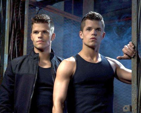 Pin for Later: 38 Pop-Culture Halloween Costumes For Brothers Aiden and Ethan From Teen Wolf Ethan Teen Wolf, Halloween Costumes For Brothers, Teen Wolf Twins, Max And Charlie Carver, Carver Twins, Teen Wolf Poster, Max Carver, Teen Wolf Season 3, Charlie Carver