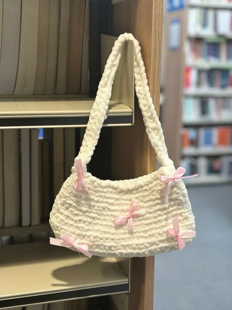 Crochet white bag with pink bows. Soft yarn gift for her, bridesmaid, travel, Tote Bag Crochet, Crochet Market, Bags Crochet, Crochet Fairy, Crochet White, Yarn Gifts, Handmade Crochet Bags, Crochet Bows, Bag Pattern Free