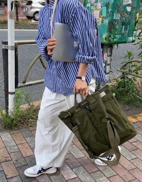 Super Baggy Pants Outfit, Baggy Spring Outfit, Super Baggy Outfit, Striped Button Down, Summer Outfits Japan Street Styles, Ballon Pants Outfit, Onitsuka Tiger Women Outfit Casual, Striped Button Up, Normcore Summer Outfits