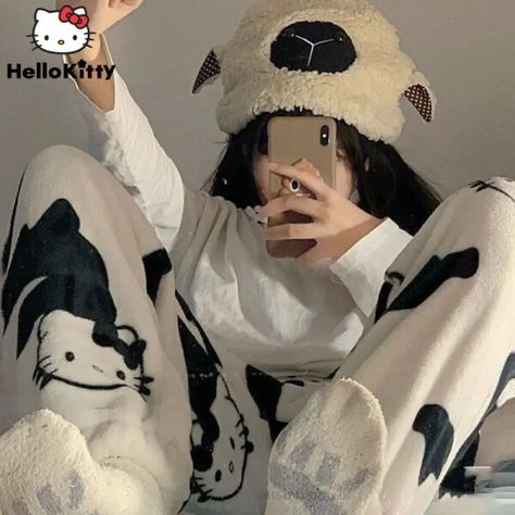 Sanrio Pajamas, Hello Kitty Pajamas, Dibujos Aesthetic, Pajamas Pants, Kitty Items, Pants Y2k, Flannel Pajama Pants, Black Flannel, Trouser Outfits