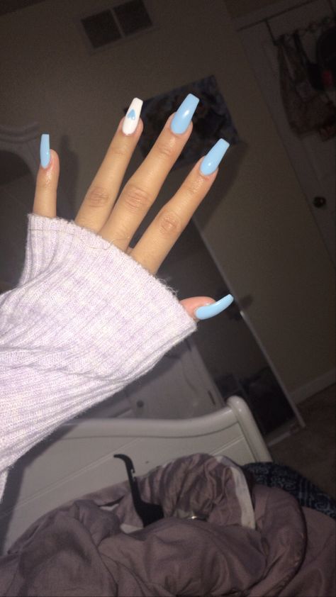 Light Blue Valentines Day Nails, Blue Nails Coffin Medium, Blue Valentines Day Nails, Blue Valentines Nails, Blue Valentine Nails, Valentines Nails Blue, Baby Blue Acrylic Nails, Uñas Ideas, Blue And White Nails