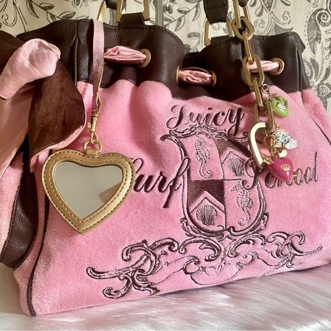 Vintage Juicy Couture Daydreamer Vintage Juicy Couture Bags, Juicy Couture 2000s, Juicy Couture Aesthetic, Juicy Purse, Juicy Couture Daydreamer, Juicy Couture Vintage, Dream Bag, Victoria's Secrets, Vintage Juicy Couture