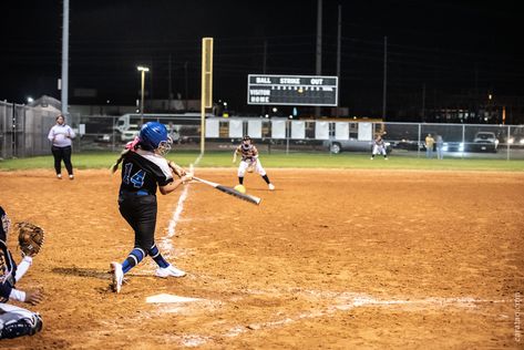 Softball Homerun, 2023 Mindset, Softball Aesthetic, High School Softball, Softball Photos, Softball Pictures, 2024 Vision, Softball, Picture Perfect