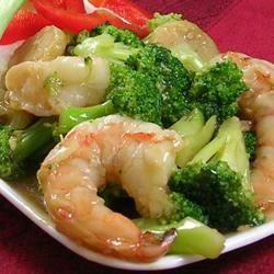 Shrimp with Broccoli in Garlic Sauce Broccoli In Garlic Sauce, Shrimp With Broccoli, Shrimp Broccoli, Japanese Diet, Garlic Sauce Recipe, Shrimp And Broccoli, Broccoli Stir Fry, Shrimp Dishes, Asian Cooking