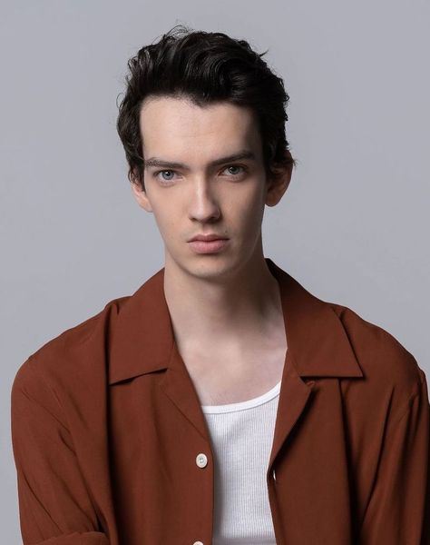 Kodi Smit-McPhee, 2022. Kodi Smit Mcphee, The Power Of The Dog, Power Of The Dog, Dawn Of The Planet, Kurt Wagner, Theatre Actor, Australian Actors, Dark Phoenix, Let Me In