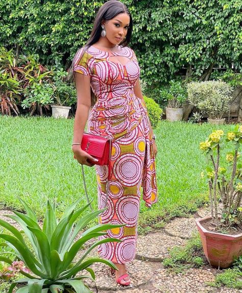 This Womens Dresses item by Mamaafricastyle has 45 favourites from Etsy shoppers. Is dispatched from Nigeria. Listed on 26 Sep, 2024 Gown Ankara, Ankara Dress Designs, Ankara Long Gown Styles, Long African Dresses, Dress Ankara, Ankara Dress Styles, African Print Dress Ankara, African Print Clothing, Best African Dresses