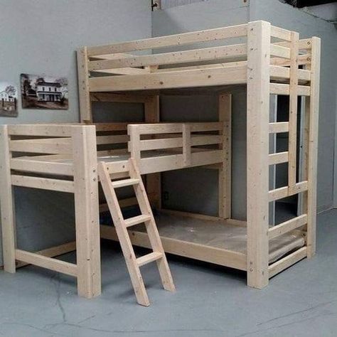 L Shaped Bunk Bed, Easy Wood Projects For Beginners, Elegant Bedspreads, Bunk Bed Ideas Diy, Corner Bunk Beds, Bunk Beds Small Room, Bunk Beds For Boys Room, Bunk Beds Boys, Bunk Bed Plans