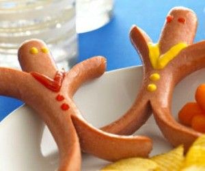 I have to give kudos for companies who push their product via edible crafting ideas. Three cheers for creativity! Find these hot dog dudes and other crafty dog ideas HERE at Gwaltney Foods [...] Kids Treat, Kids Recipes, Fun Kids Food, Food Crafts, Toddler Meals, Kids Snacks, Food Humor, Kids Lunch, Kid Friendly Meals