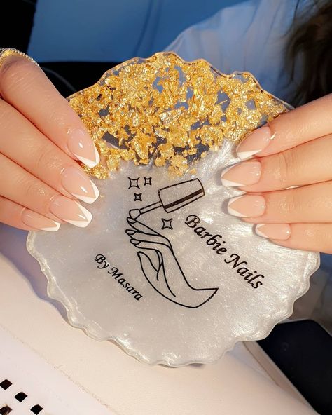 ji guys i show you here most beautiful Short nails,fairy nails,barbei nails art design Trendy Fashion Summer Nail's Designs Idea's #nailart #fairy #summernailart Resin Nail Art Palette, Diy Resin Phone Case, Fairy Nails, Resin Arts, Resin Making, Resin Frame, Hand Reference, Resin Ideas, Acrylic Board