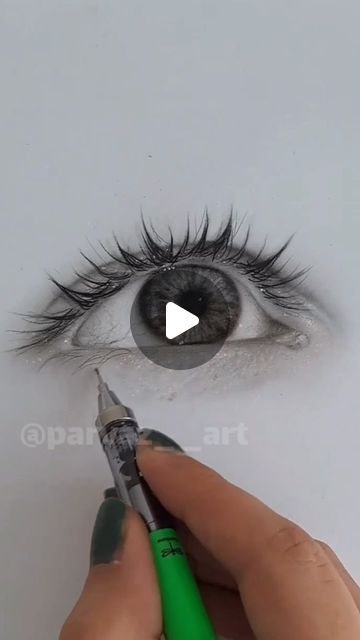 How To Draw Eyes Looking Up, Realism Art Pencil Sketches, Drawing People Realistic, Hyper Realism Drawing, Eye Drawing Pencil, Realistic Eye Sketch, Drawing Pencil Art, Hands Portrait, Potrait Painting