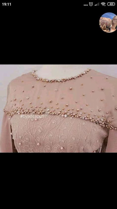 Payet Dada Mutiara Dress, Payet Dada, Payet Leher, Beautiful Gown Designs, Baby Fancy Dress, Mom Daughter Outfits, Hand Work Design, Embroidery Fashion Detail, Kebaya Dress