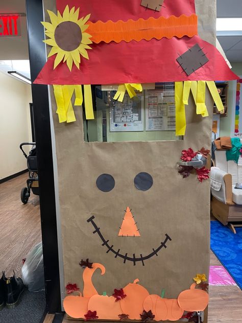 Scarecrow Door Decorations Classroom, Scarecrow Door Decoration, Fall Classroom Door, Preschool Door, Fall Classroom Decorations, Prek Classroom, Teacher Doors, Halloween Classroom, Classroom Signs