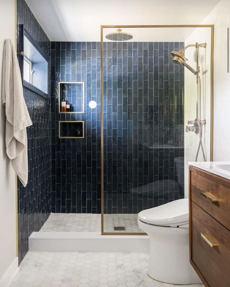 Bathrooms Inspiration Modern, Creative Bathroom Storage, Creative Bathroom Storage Ideas, Blue Shower Tile, Blue Bathroom Ideas, Dark Blue Bathrooms, Blue Bathrooms Designs, Blue Bathroom Tile, Bathrooms Inspiration