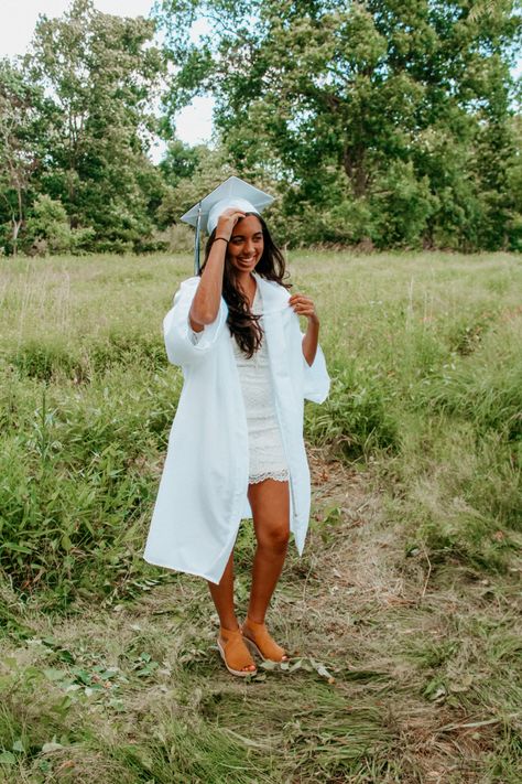 White Cap And Gown Graduation Pictures, Graduation Cap And Gown Outfit, White Cap And Gown Graduation Outfit, White Dress Grad Pics, White Graduation Gown And Cap, Beach Graduation Pictures Cap And Gown, White Graduation Gown, Cap And Gown Outfit, White Cap And Gown