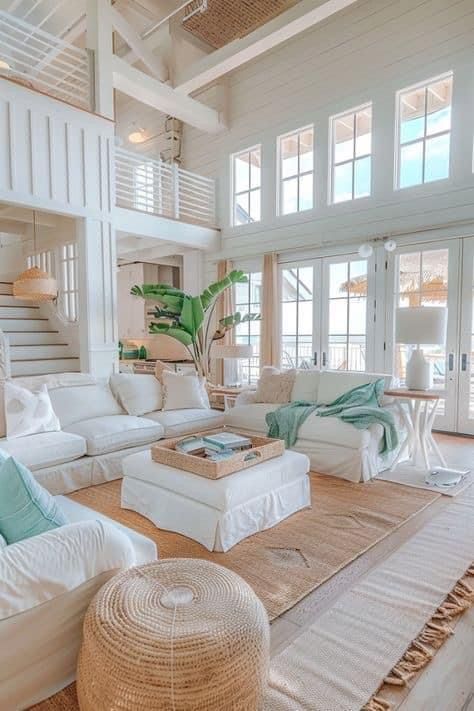 Cute Beach House Living Room, Beautiful Florida Homes, Florida Beach House Interior, Beach Home Outside, Clean Beach House Aesthetic, Florida House Decor Interior Design, Coastal Home Inspiration, Summer Cottage Interiors, Interior Beach House Design