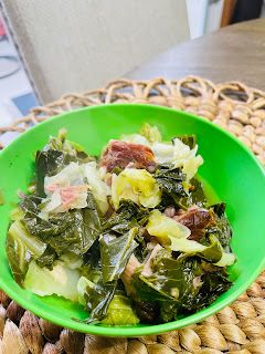 Recipe Momma: Collard and Cabbage mix Cabbage And Collard Greens Mixed, Home Made Caramel, Peach Cobbler Pound Cake, Peach Cake Recipes, Small Cabbage, Caramel Icing, Individual Cakes, Peach Cake, Warm Cake