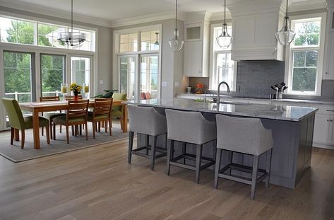 Hardwood floors are a perfect fit for the relaxed beach house look. Kitchen Dining Room Combo, Open Kitchen Layouts, Kitchen Colour Combination, Kitchen Layouts With Island, Best Kitchen Colors, Open Floor Plan Kitchen, Dining Room Combo, Kitchen Design Open, Kitchen Cabinet Colors