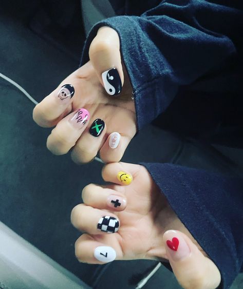 Asap Rocky Nails, Ningning Bubble, K Pop Nails, Idol Nails, Mens Nails, You Miss Me, Punk Nails, New Nail Designs, Blush Nails