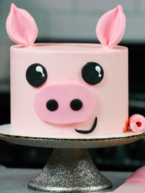 Pig Birthday Cake: Moist Pink Cake Layers w/ Buttercream Frosting Piggy Cake Ideas, Pig Smash Cake, Piggy Birthday Cake, Pig Cake Design, Pig Cake Ideas, Cake Daisy, Fluffy Vanilla Buttercream, Pig Cakes, Piggy Cake