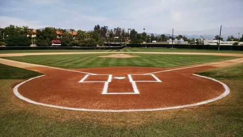 Softball Photography, Baseball Diamond, Sports Coach, Wrigley Field, Fenway Park, Play Baseball, The Outfield, Baseball Games, Baseball Softball