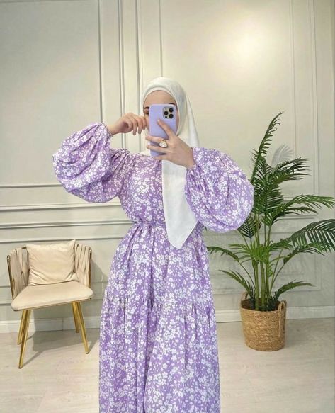 Purple Hijab, Muslimah Fashion Casual, Islamic Fashion Dresses, Hijab Fashion Summer, Stile Hijab, Cute Modest Outfits, Muslim Outfits Casual, Mode Abaya, Modest Dresses Casual