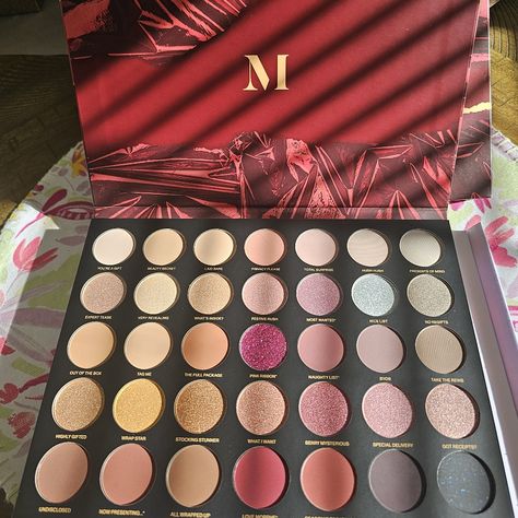 Questions? Leave A Comment Below! Morphe Tease The Season Looks, Morphe Tease The Season, Morphe Pallete, Morphe 35u, Morphe 35f, Makeup Morphe, Makeup Eyeshadow, Womens Makeup, Makeup