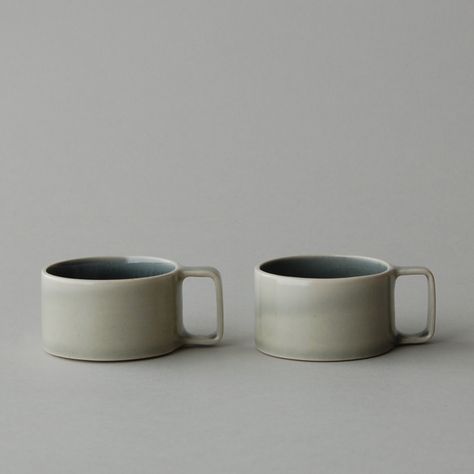 Ceramic Mug Handles Design, Thrown Ceramics, Ceramic Cutlery, White Mugs, Keramik Design, Tassen Design, Slab Pottery, Clay Mugs, Cup Handles