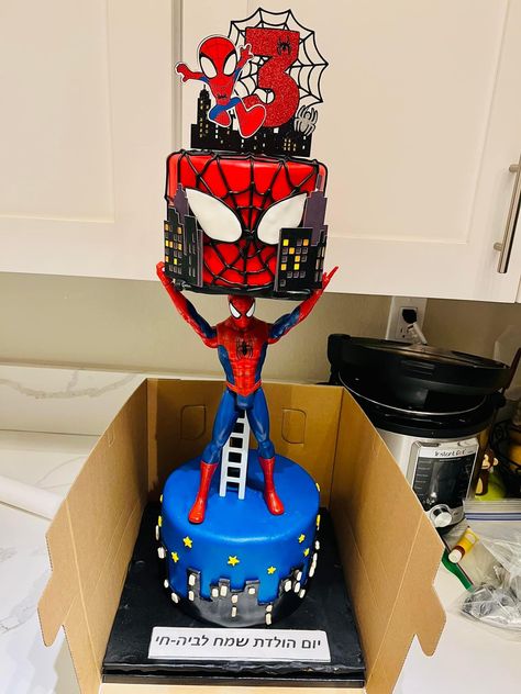 3d Spiderman Cake, Spidey Party, Spiderman Birthday Party Decorations, Spiderman Decorations, Marvel Birthday, Spiderman Birthday Cake, Marvel Birthday Party, Superhero Birthday Cake, Idee Babyshower