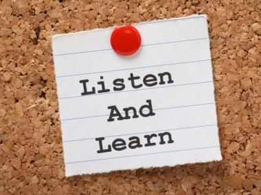 How to Be a Good Listener - 4 Therapist's Secrets Listening English, Essay About Life, Reasoning Skills, Better Parent, Check And Balance, Good Listener, English Language Learning, Listening Skills, Magic Words