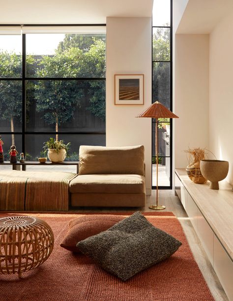 A Contemporary New Home Grounded In An Earthy, Natural Palette Contemporary Living Room Chairs, Vogue Living, Prefabricated Houses, Style Deco, Contemporary Interior Design, The Design Files, Contemporary Living Room, Lounge Room, Family Living