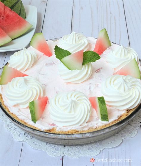 watermelon pie, easy creamy watermelon pie, fluffy watermelon pie for summer, jolly rancher jello watermelon pie, potluck picnic desserts for 4th of July, no-bake pie, summer dessert ideas Whipped Cream Pie, Cool Whip Pies, Watermelon Dessert, Picnic Desserts, Campfire Desserts, Dessert Pie Recipes, Watermelon Pie, Pie Easy, Summer Pie