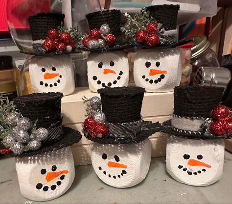 Dollar Tree Foam Dice Crafts Fall, Dollar Tree Wooden Dice Diy, Wood Dice Crafts, Dollar Tree Wood Dice Crafts, Foam Dice Marshmallows, Wooden Dice Crafts, Dollar Tree Dice Snowman, Dollar Tree Foam Dice Crafts, Foam Dice Dollar Tree Crafts