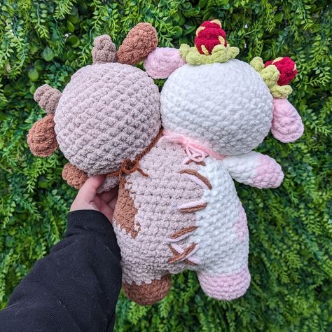 Two-Headed Chocolate Strawberry Cow 🍫🍓 📎 Available for purchase on my website, link in bio! https://delaraescreations.com/ 📖 Pattern: @rin.meow21 🧶 For specific such as: pattern links, yarn brand/type/shade details, hook size, eye size, etc please see the plushie gallery linked in my bio! ❤️ Likes, comments, shares, saves, and follows are encouraged and appreciated to help with the ever-changing algorithm! 👋 Hi! Thank you so much for visiting my page. Delarae's Creations is a women-ow... Cow Crochet Plushie, Chocolate Cow, Cow Crochet, Strawberry Cow, Crochet Plushie, Chocolate Strawberry, Fallen In Love, Yarn Brands, Safety Eyes