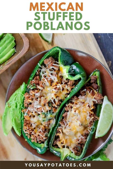 This Mexican Stuffed Poblano Peppers recipe with taco-spiced ground beef is easy and tasty! Baked or cooked in the air fryer in 15 minutes. Poblano Pepper Tacos, Mexican Stuffed Poblano Peppers, Pablano Pepper Recipe, Poblano Peppers Recipes, Stuffed Peppers Beef, Taco Stuffed Peppers, Poblano Peppers, Low Carb Recipe, Eat Beef