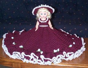 I can appreciate the meaning behind the time it takes to make these dolls and give them as a gift when I receive something had made as a gift. Pretty Bed, Crochet Bed, Crochet Doll Clothes Patterns, Doll Patterns Free, Ruffles Dress, Crochet Doll Dress, Crochet Barbie Clothes, Hat Outfit, Dress Patterns Free