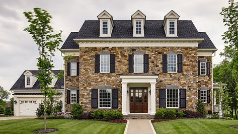 Stone Colonial House Exterior, Georgian Colonial House Exterior, Colonial Revival House Exterior, Colonial Home Plans, Landscape Design Front Of House, Colonial Landscaping, Southern Colonial House Plans, Mud Bench, Colonial Revival House